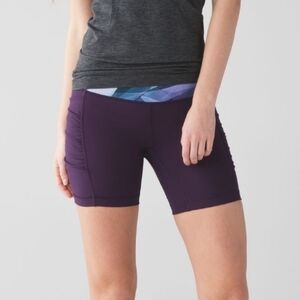 Lululemon Athletica•Speed Track Purple Shorts w/ Geometric Waistband. Sz 6